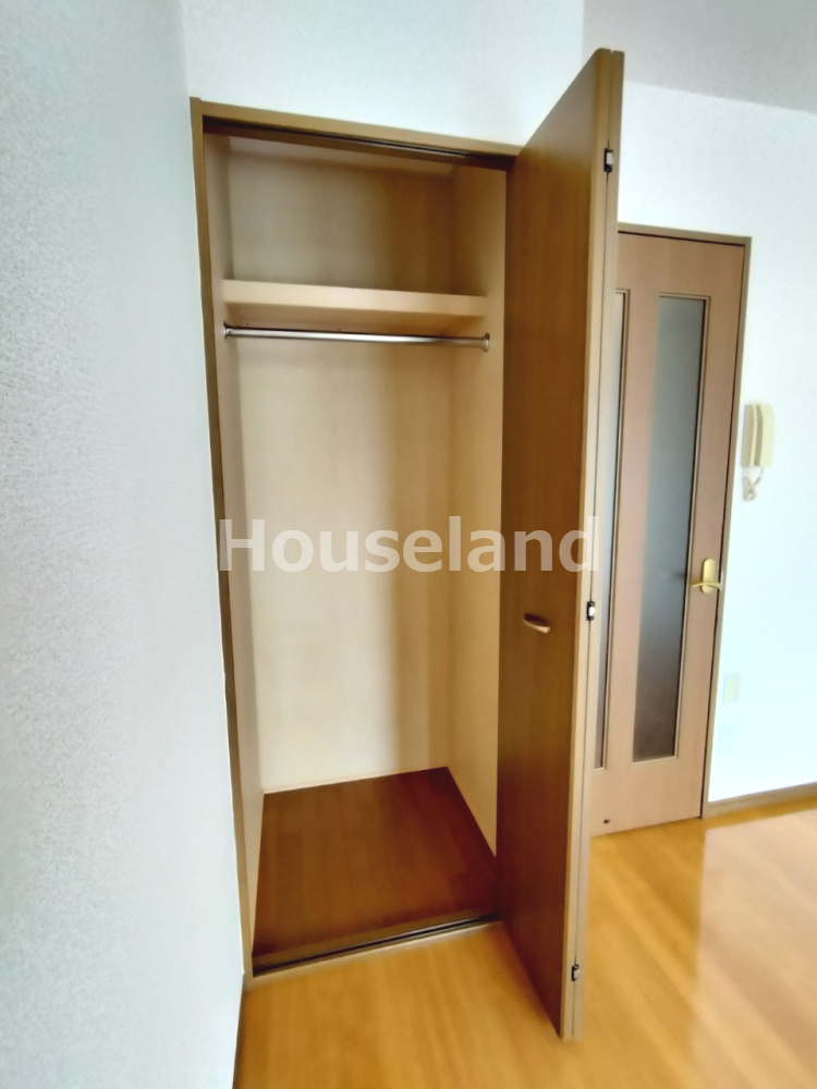 フジパレスフクシマの収納|シンプルで使いやすい玄関です