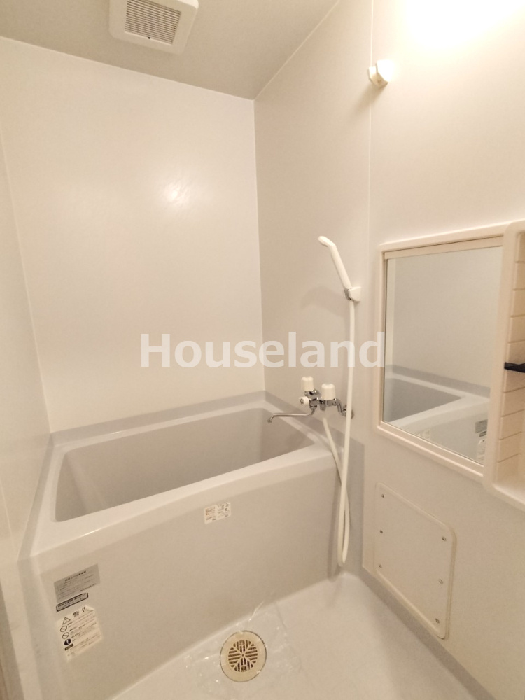 フジパレスフクシマの浴室|落ち着いた空間のお風呂です