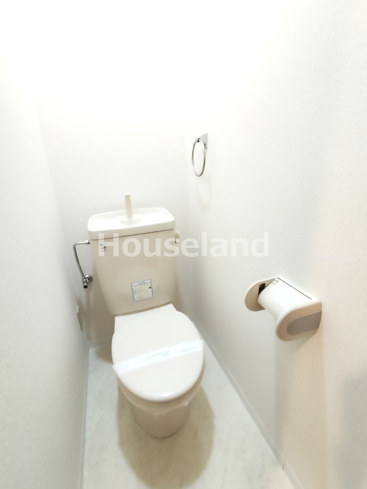 フジパレスフクシマのトイレ|ゆったりとした空間のトイレです