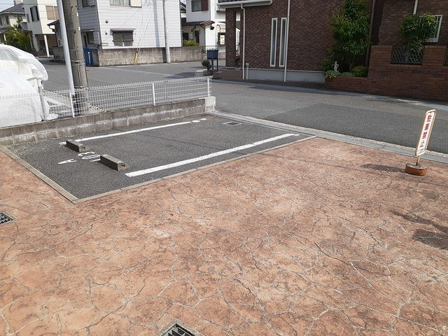 パークメゾン田寺Ⅰの駐車場