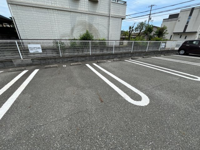 セントポーリアⅡの駐車場