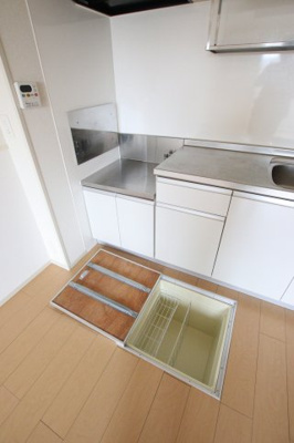 【収納】 | アンフィニ | 床下収納