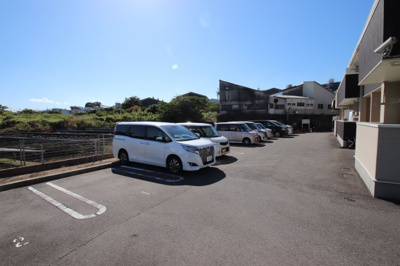 【駐車場】 | アンフィニ