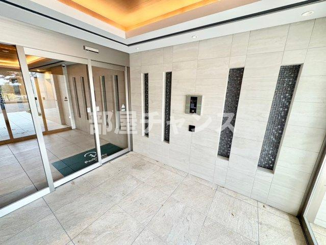 パークゲート栄白川のエントランス