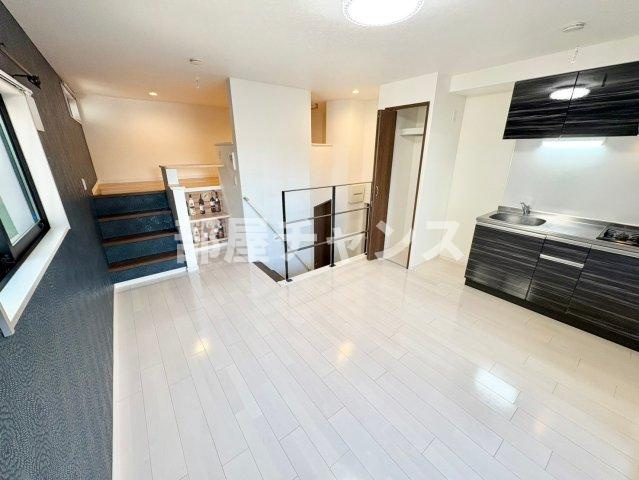 Bliss中村日赤の居間・リビング