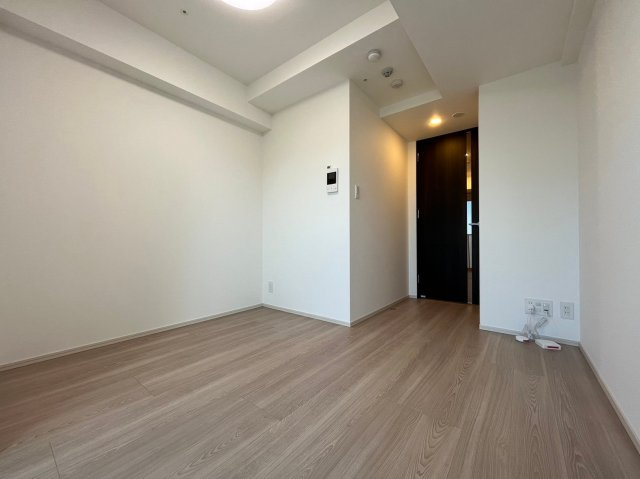 ディアレイシャス東別院の居間・リビング