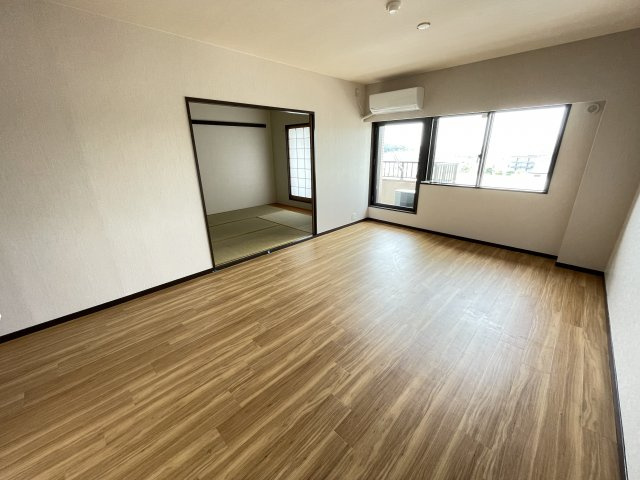 Noblesse Minamikashiwaの居間・リビング