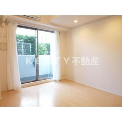 【居間・リビング】 | パークアクシス蒲田壱番館 | ※写真は同タイプ住戸です。