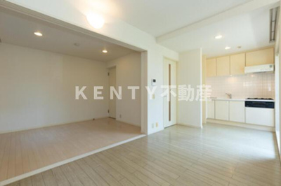 【寝室】 | エクセル米喜 | 開放的な寝室です