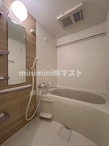 セレニテフラン本町の浴室|カラータイプ有
