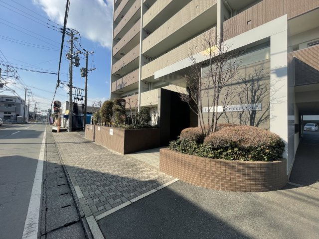 ランドゥール久留米アジュールの外観