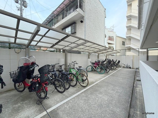 アミル5番館　仲介手数料無料の駐車場