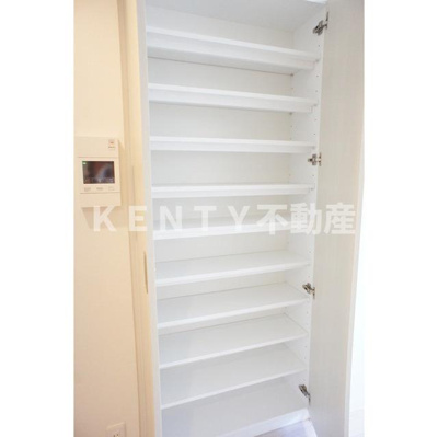 【バルコニー】 | グラース洗足池 | バルコニーからの眺めを楽しみながら食事をしませんか