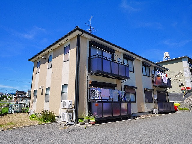 エステートピア学園前Aの外観|外観は落ち着いています