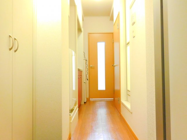 レオパレスミント千里の玄関|同型タイプ