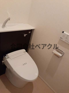 【トイレ】 | ヒラソル 瀬田 | 落ち着いた色調のトイレです