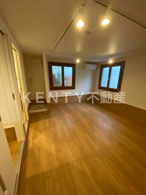 【居間・リビング】 | フェリシテ大田区中央 | ゆったり過ごせる居間です