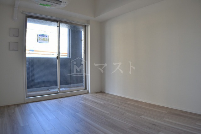 大阪市東成区東小橋２丁目の賃貸マンションの居間・リビング
