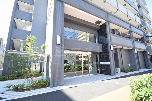 大阪市東成区東小橋２丁目の賃貸マンションのエントランス
