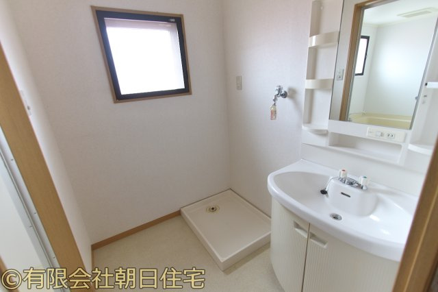 オークハイム広の洗面所