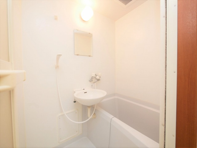 ドミール江戸堀の浴室