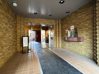 【エントランス】