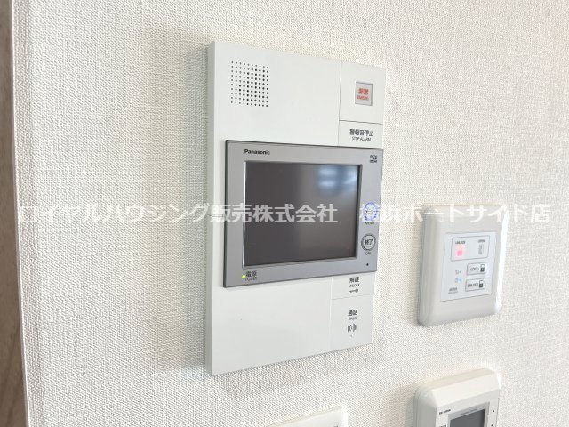 【TVモニター付きインターフォン】