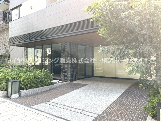 【エントランス】