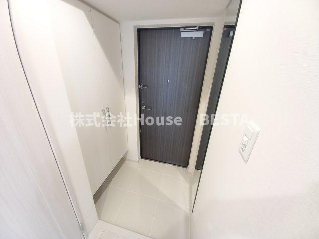 アルファレガロ神戸元町の玄関