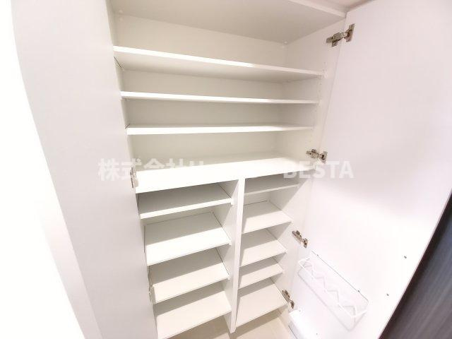 アルファレガロ神戸元町の収納