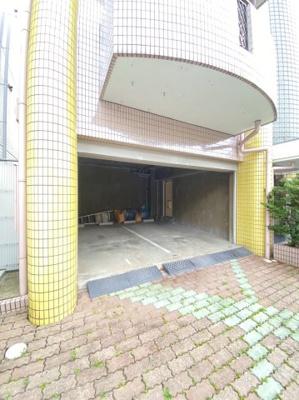 【駐車場】 | ルミエール大池