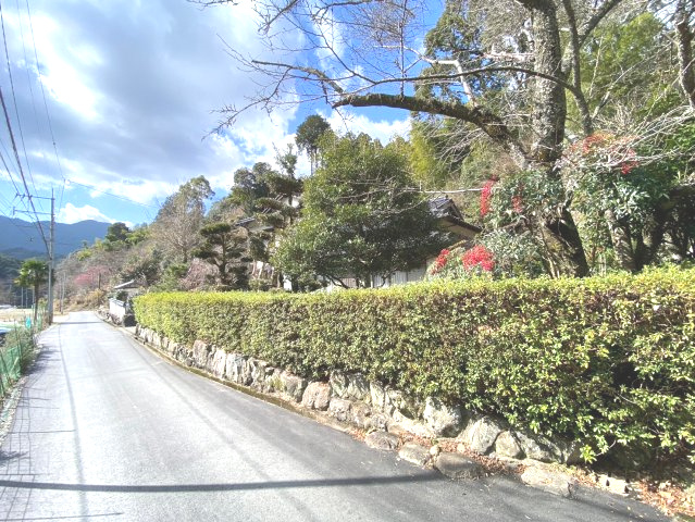 糟屋郡篠栗町大字篠栗 中古戸建の前面道路含む現地写真|前面道路の様子です！