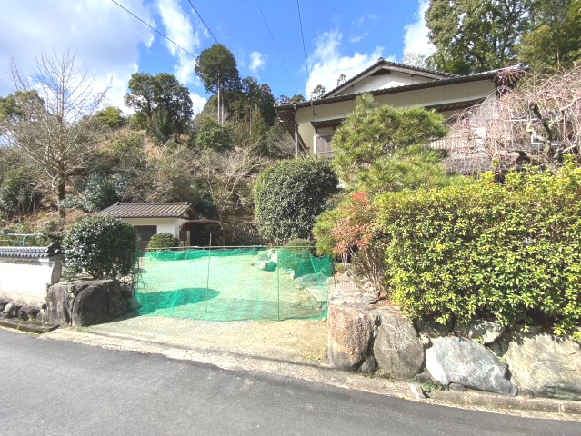 糟屋郡篠栗町大字篠栗 中古戸建の前面道路含む現地写真