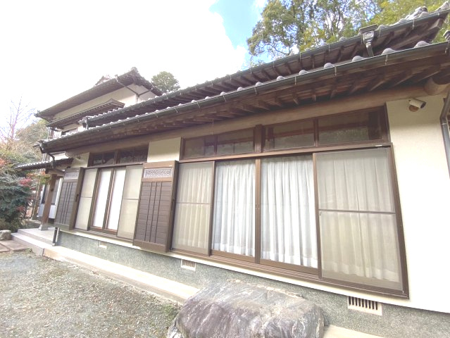 糟屋郡篠栗町大字篠栗 中古戸建の外観|お庭側から見た外観です！