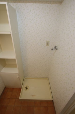 【設備】 | 美加の台南海アーバンコンフォート弐番館 | 室内洗濯機置場