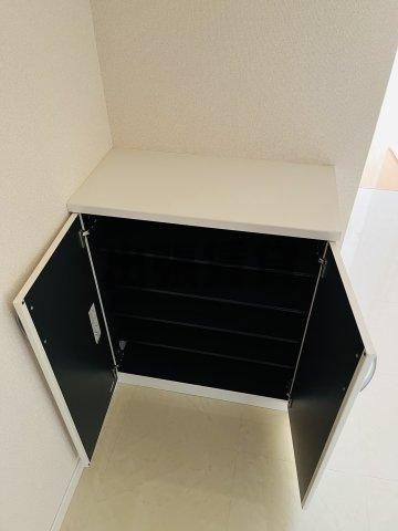 仲介手数料０円！リエス上ノ宮の収納