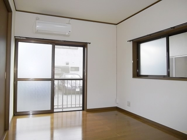 平田ハイツの寝室