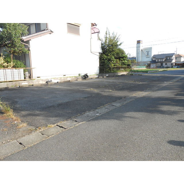 岐阜市道三町の駐車場の外観