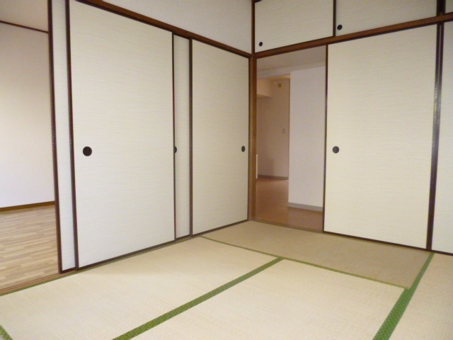 市川クローバーハイツ大野の和室