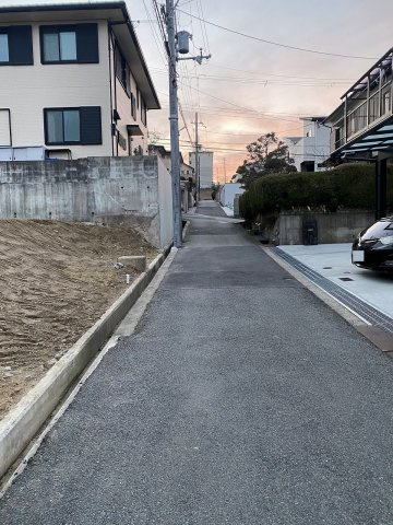 君影町５丁目土地の前面道路含む現地写真
