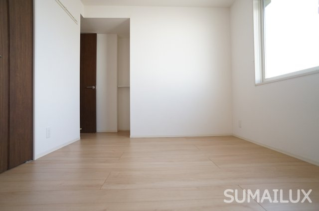 熊本市南区江越１丁目のアパートの洋室