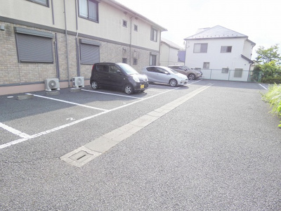 【駐車場】 | ラフィネ壱・弐番館