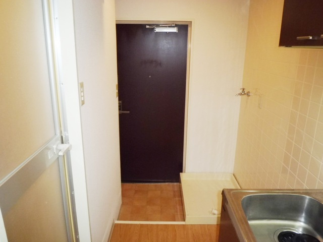 ハイツイフの玄関