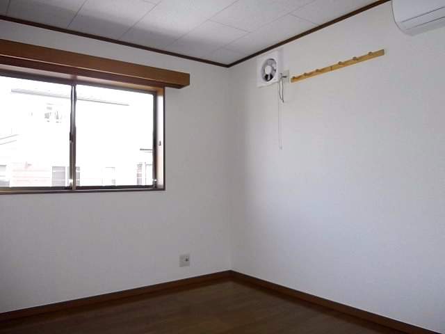 ピア・リバーサイドの洋室