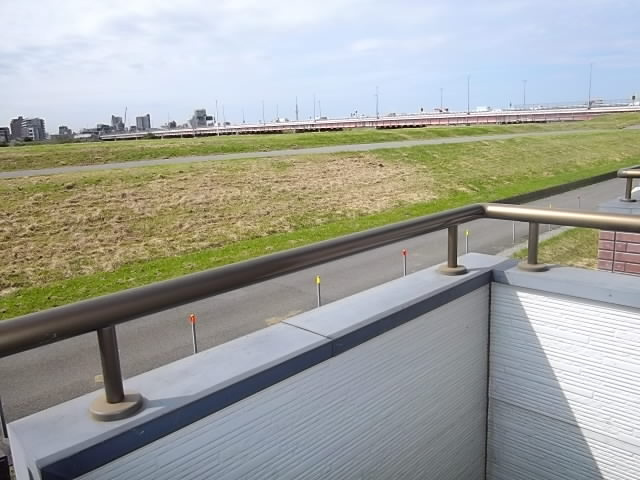 ピア・リバーサイドのバルコニー