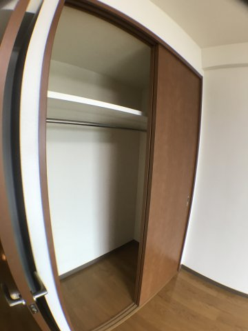 ラフィネ鯉江本町の収納