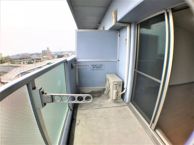 ラフィネ鯉江本町のバルコニー