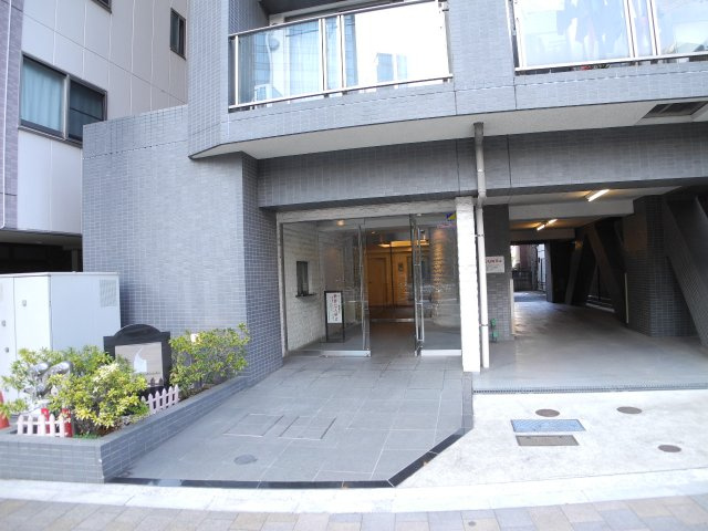 シティオ西新宿のエントランス