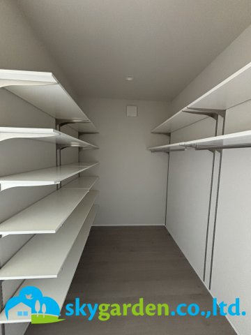 秦野市羽根　中古戸建の収納