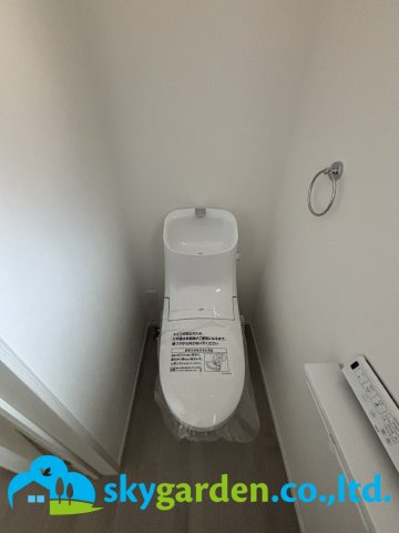 秦野市羽根　中古戸建のトイレ